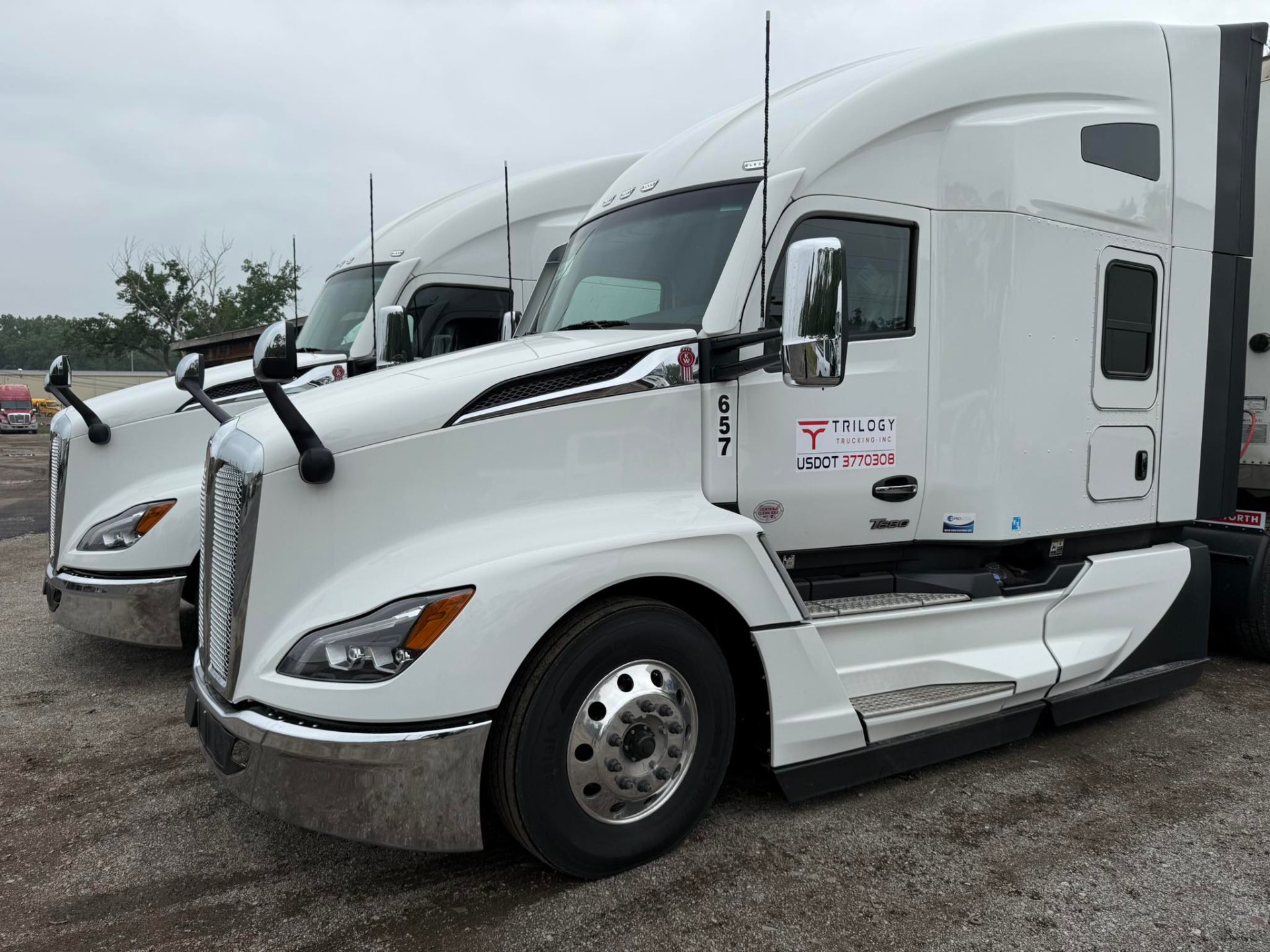 White Kenworth T680 fleet